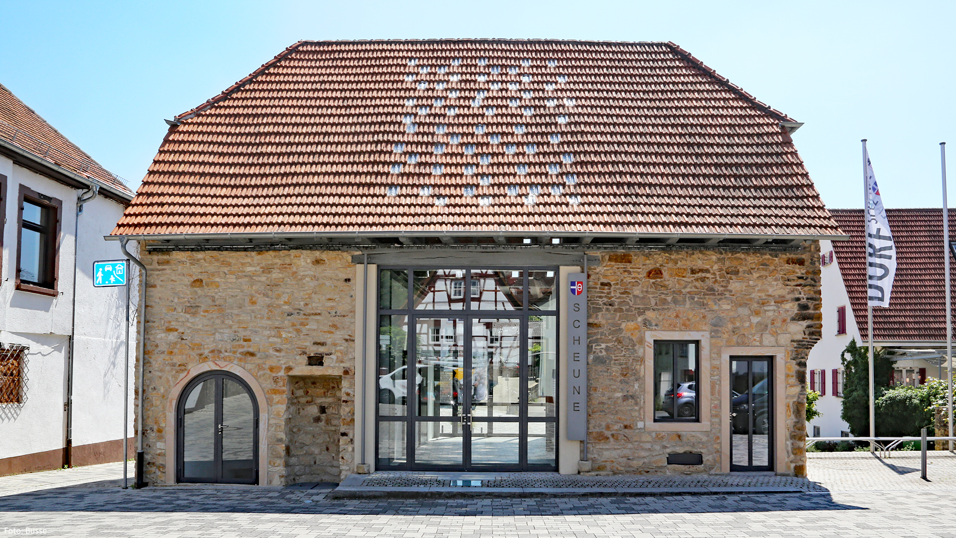 Neuer Dorfplatz<br />
in der Ortsmitte<br />
von Malsch